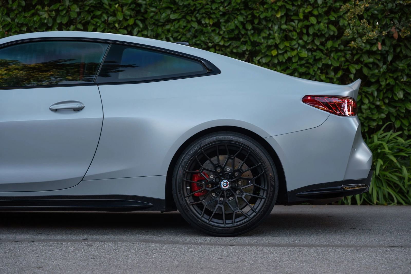 Used 2023 BMW M4 CSL image 28