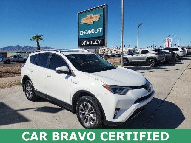 Used 2018 Toyota RAV4 XLE image 1