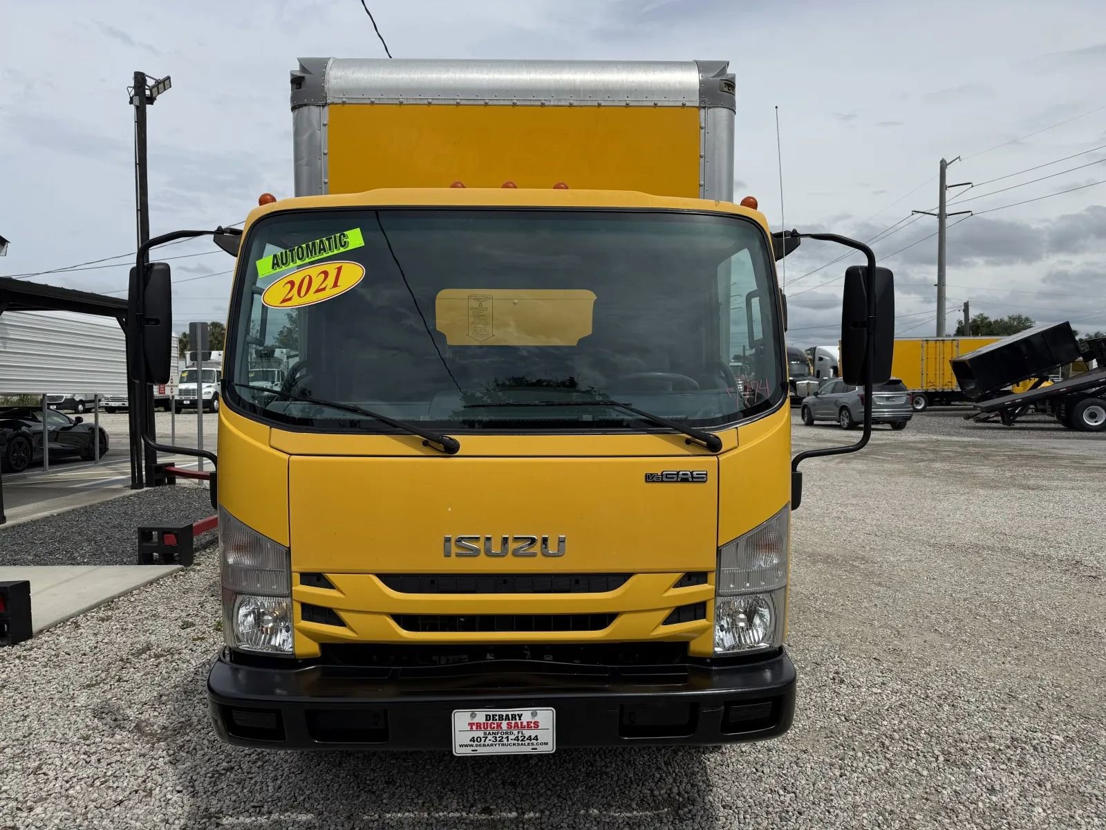 Used 2021 Isuzu NPR image 2