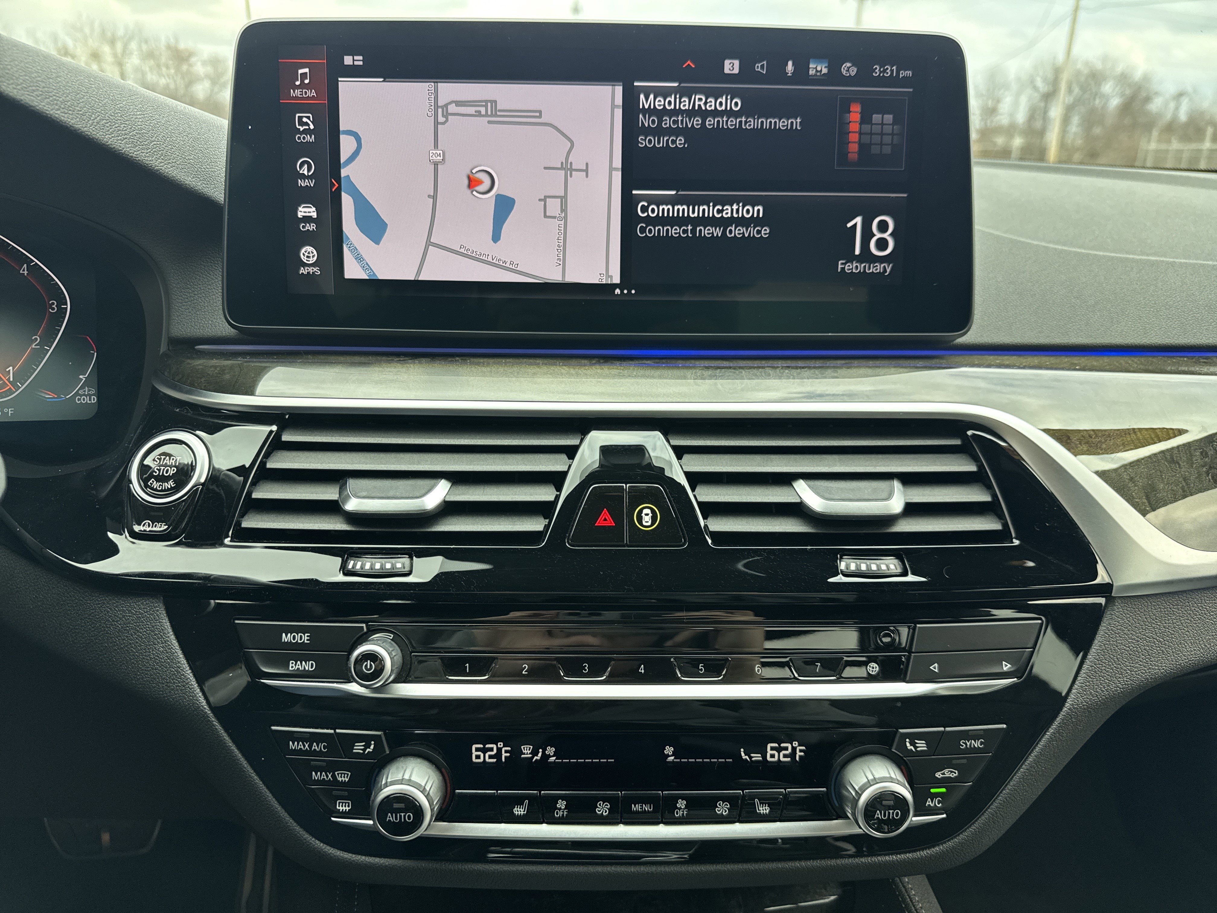 Used 2022 BMW 530i w/ M Sport Package image 12