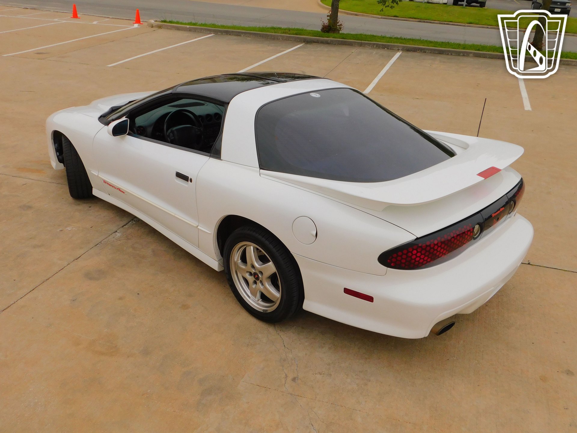 Used 1996 Pontiac Firebird Coupe image 13