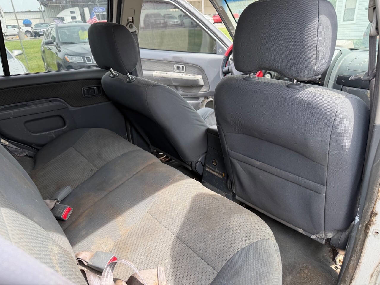 Used 2002 Nissan Xterra XE image 21