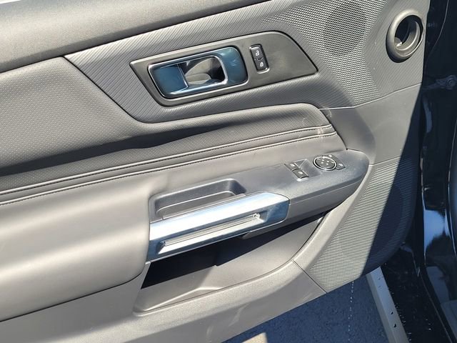 New 2025 Ford Mustang Coupe image 8