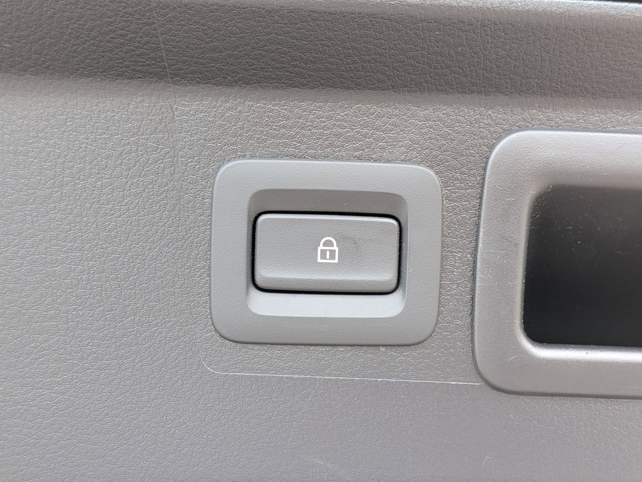 Used 2025 MAZDA CX-50 AWD 2.5 S w/ Select Package image 32