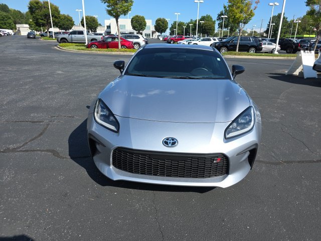Used 2026 Toyota GR86 RWD image 4