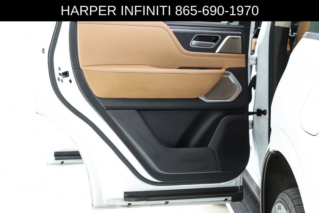 Used 2025 INFINITI QX80 Sensory AWD/4WD image 18