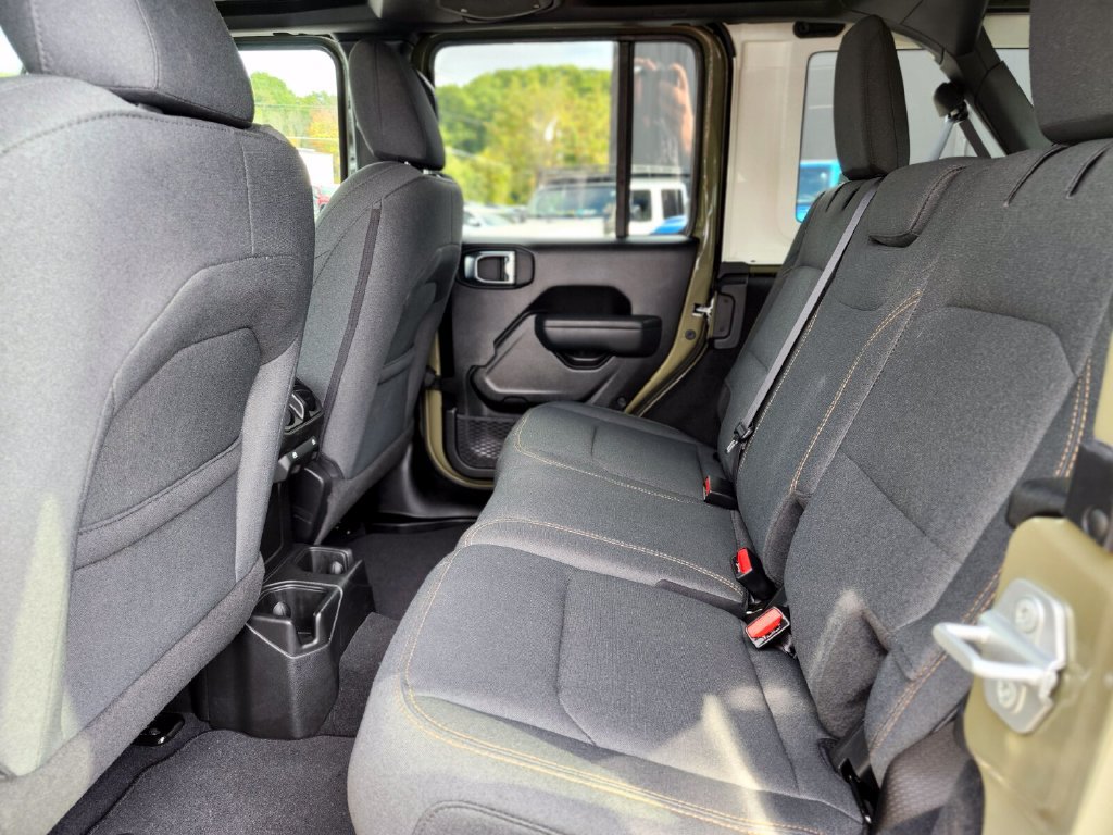 Used 2026 Jeep Wrangler Unlimited Sport AWD/4WD image 16