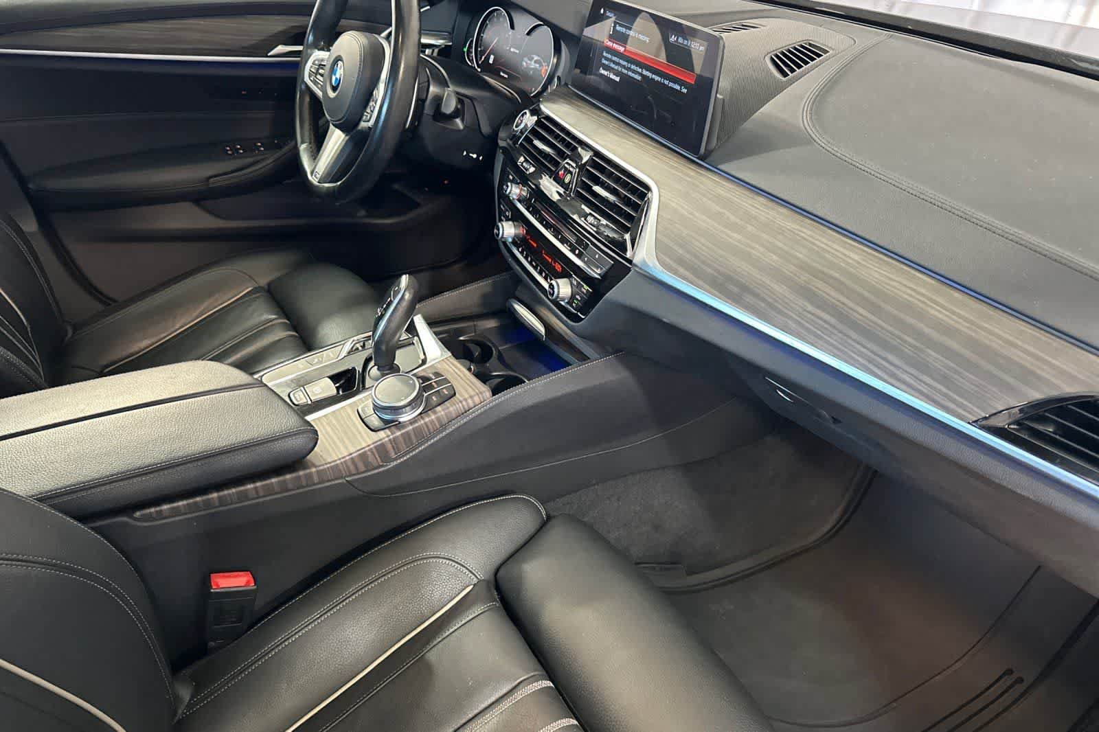 Used 2018 BMW 530e RWD image 17