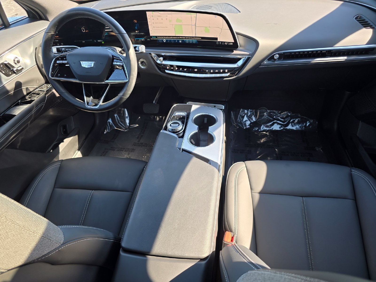 Used 2024 Cadillac Lyriq Tech AWD/4WD image 24