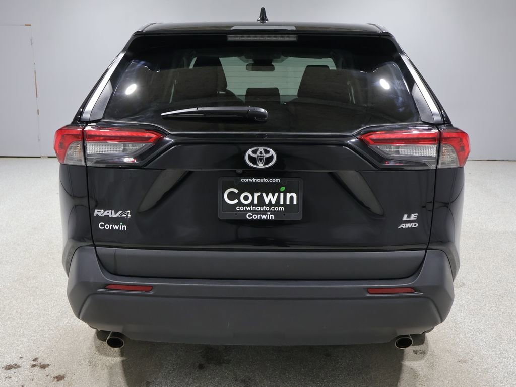 Used 2024 Toyota RAV4 LE image 3