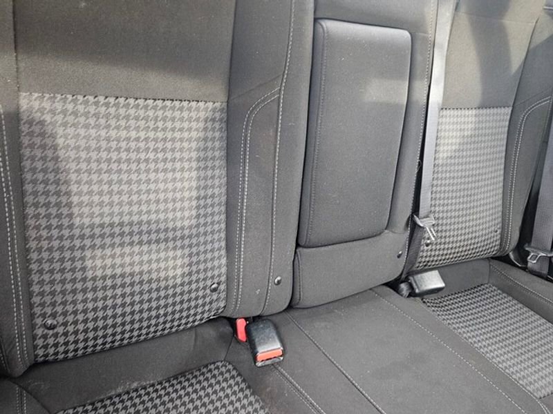 Used 2023 Dodge Challenger SXT image 12