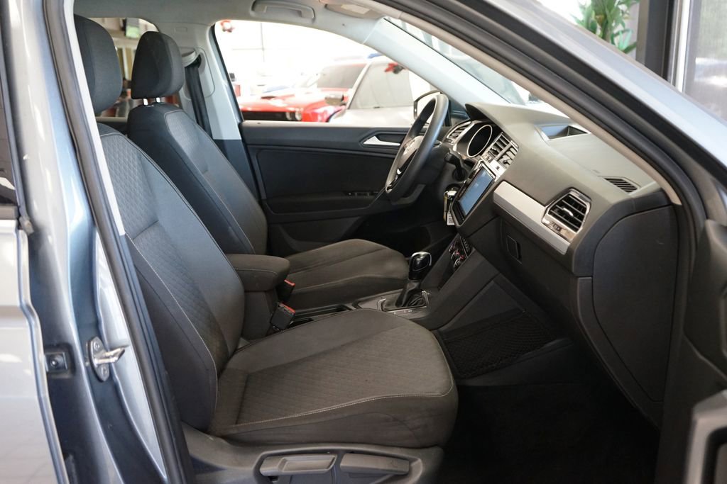 Used 2021 Volkswagen Tiguan S FWD image 38