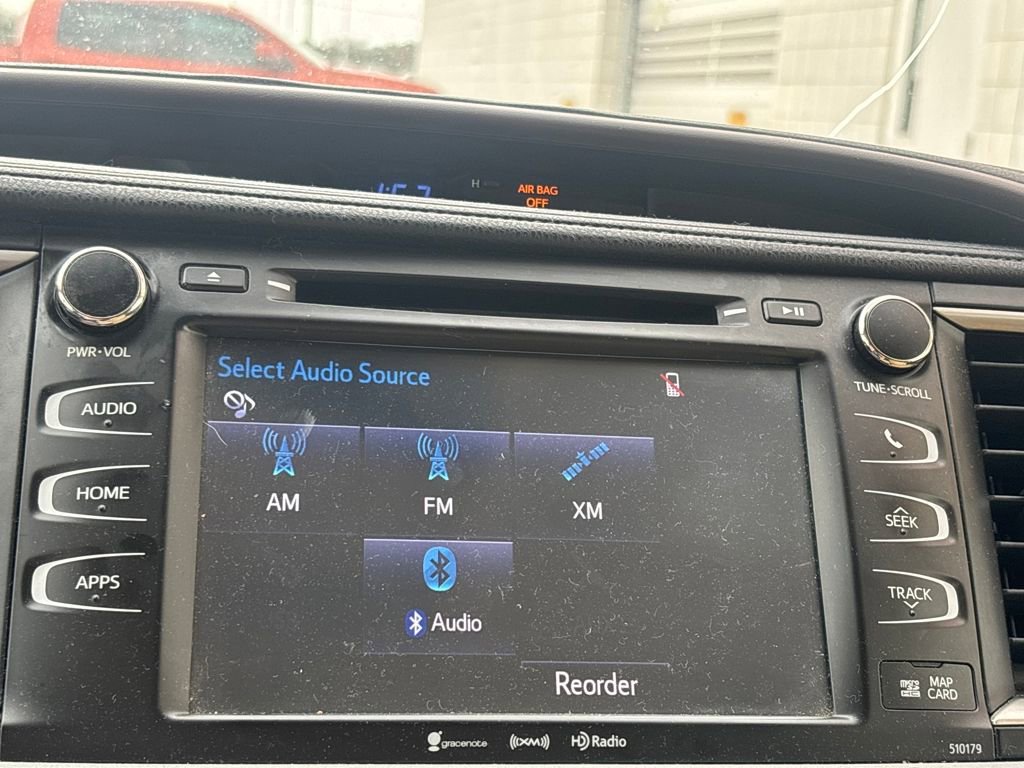 Used 2018 Toyota Highlander XLE image 11