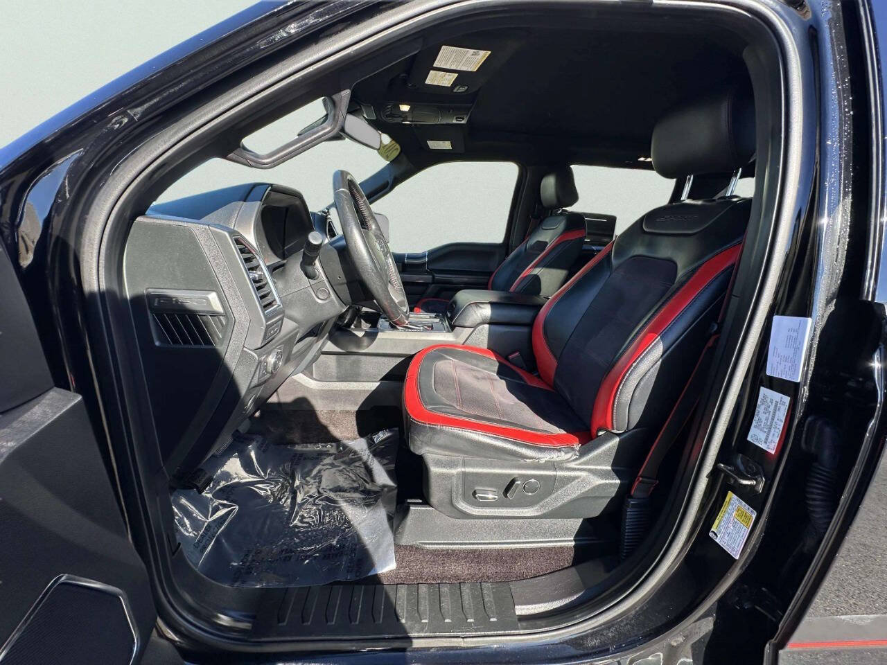 Used 2016 Ford F150 Lariat w/ Equipment Group 502A Luxury AWD/4WD image 15