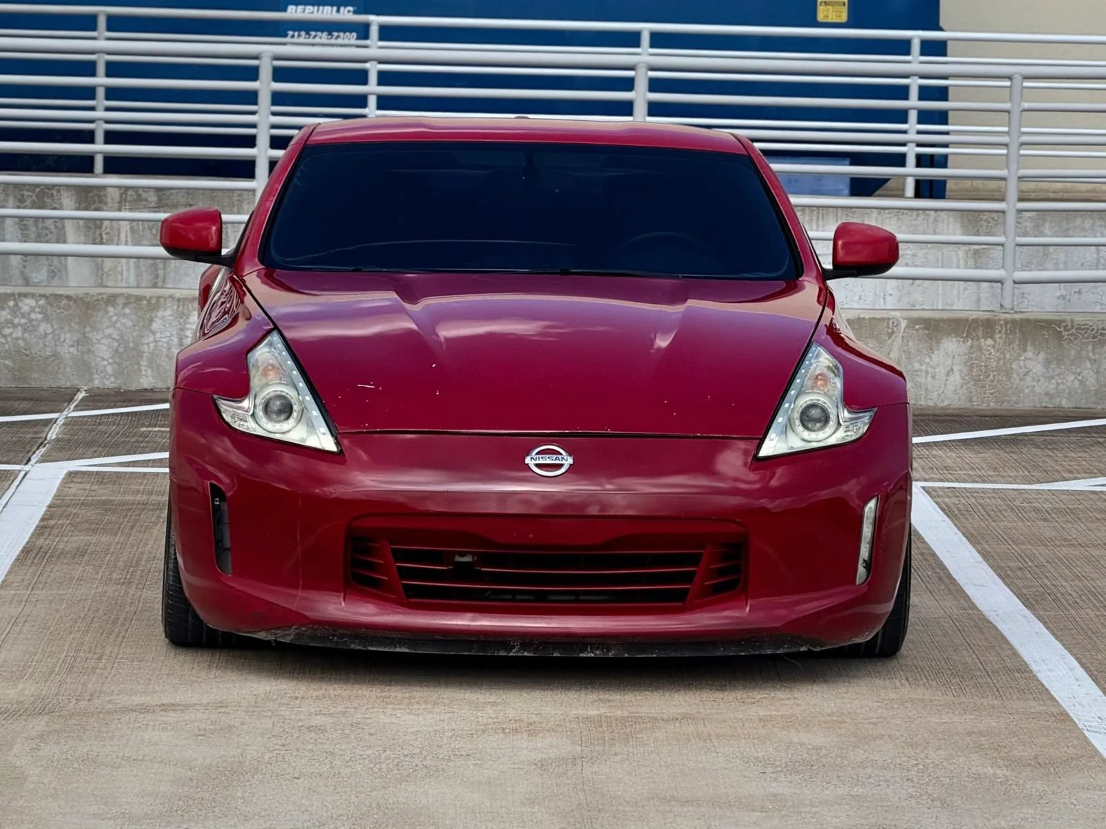 Used 2016 Nissan 370Z Coupe RWD image 2