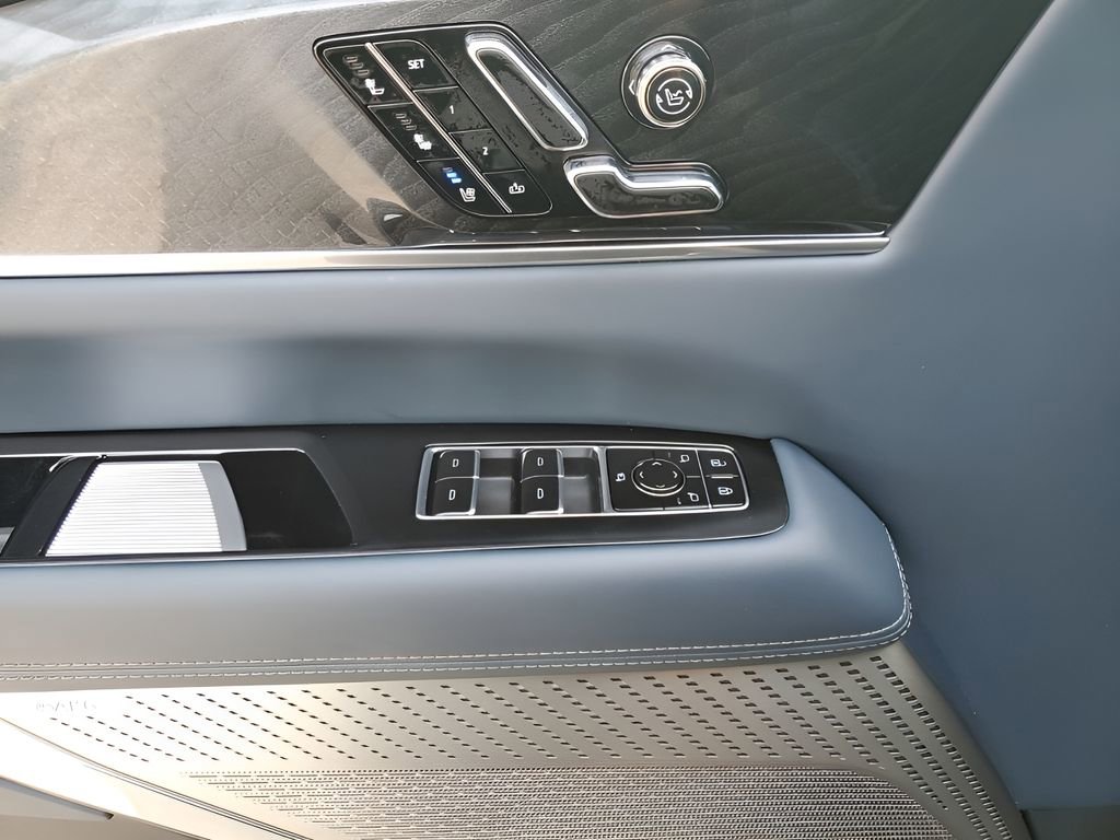 New 2025 Cadillac Escalade IQ Sport 2 image 29