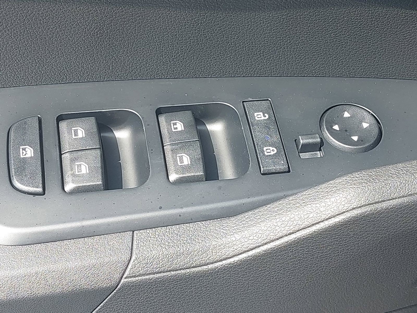 New 2025 Kia Sportage LX FWD image 28
