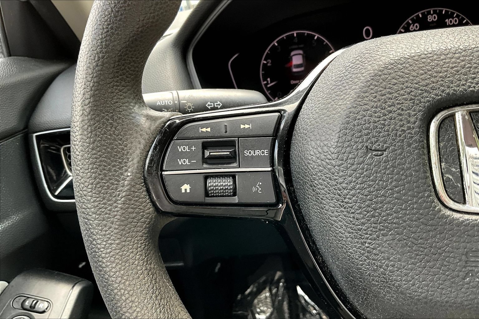 Used 2022 Honda Civic LX image 9