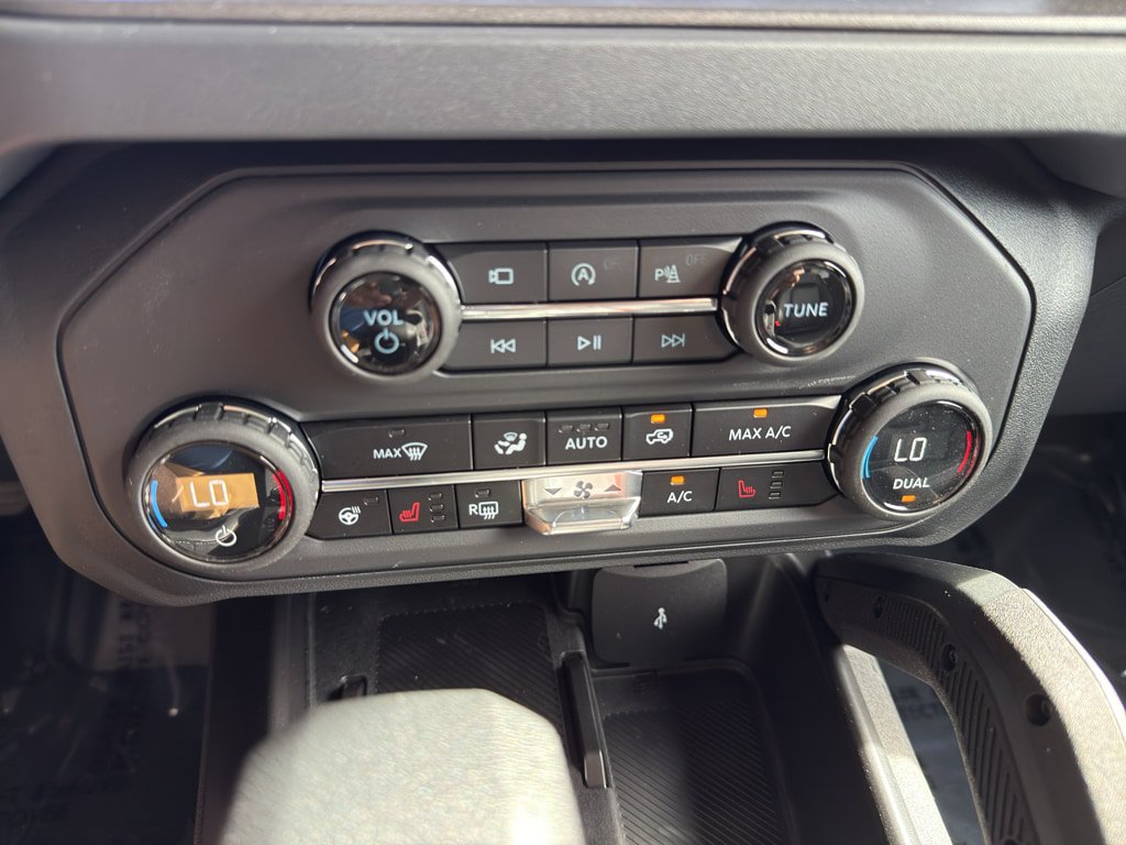 New 2026 Ford Bronco Badlands AWD/4WD image 28