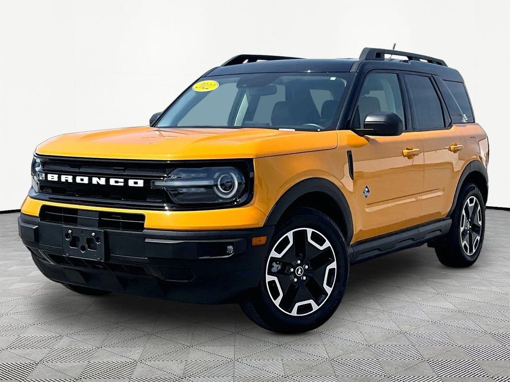 Used 2022 Ford Bronco Sport Outer Banks w/ Tech Package AWD/4WD image 3