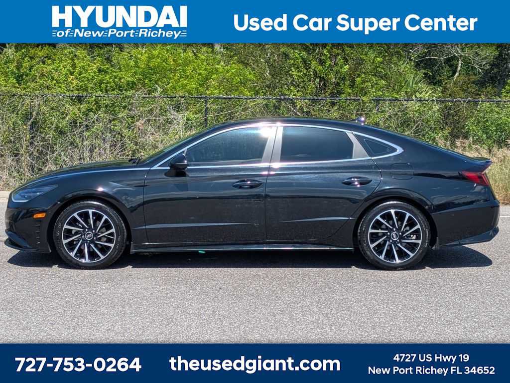 Certified 2021 Hyundai Sonata Limited FWD image 2
