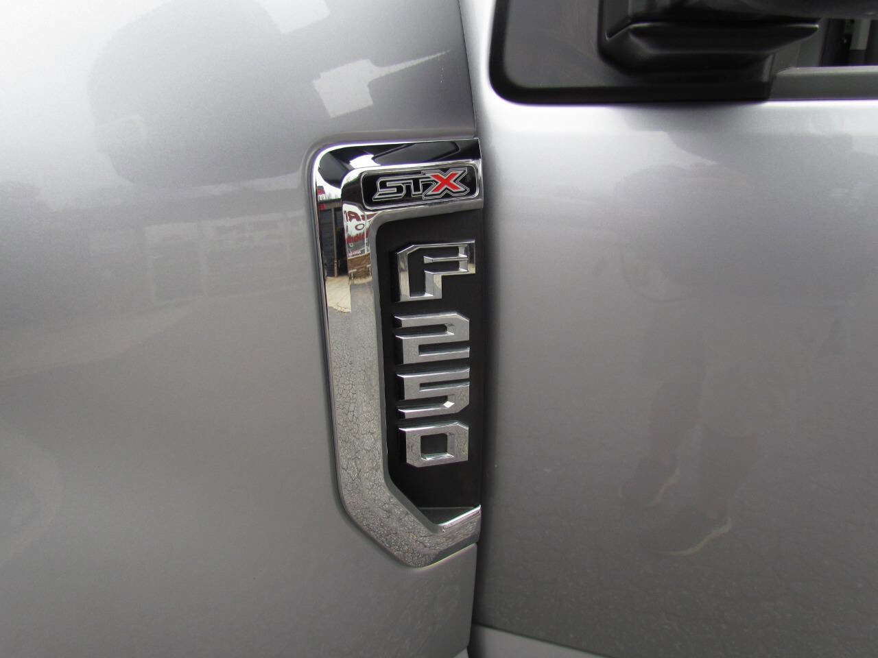 Used 2022 Ford F250 XL w/ STX Appearance Package image 27