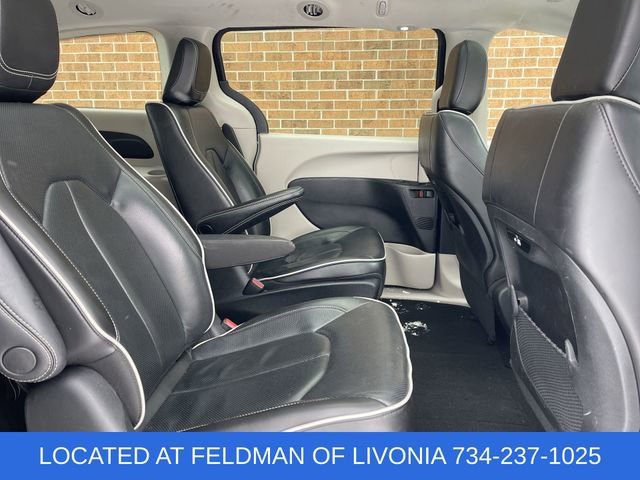 Used 2023 Chrysler Pacifica Limited image 27