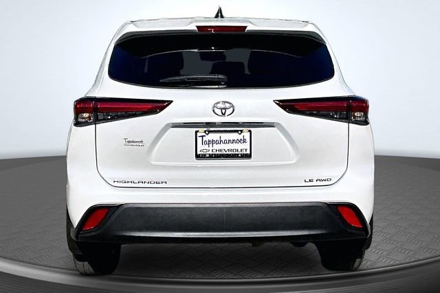 Used 2023 Toyota Highlander LE AWD/4WD image 5