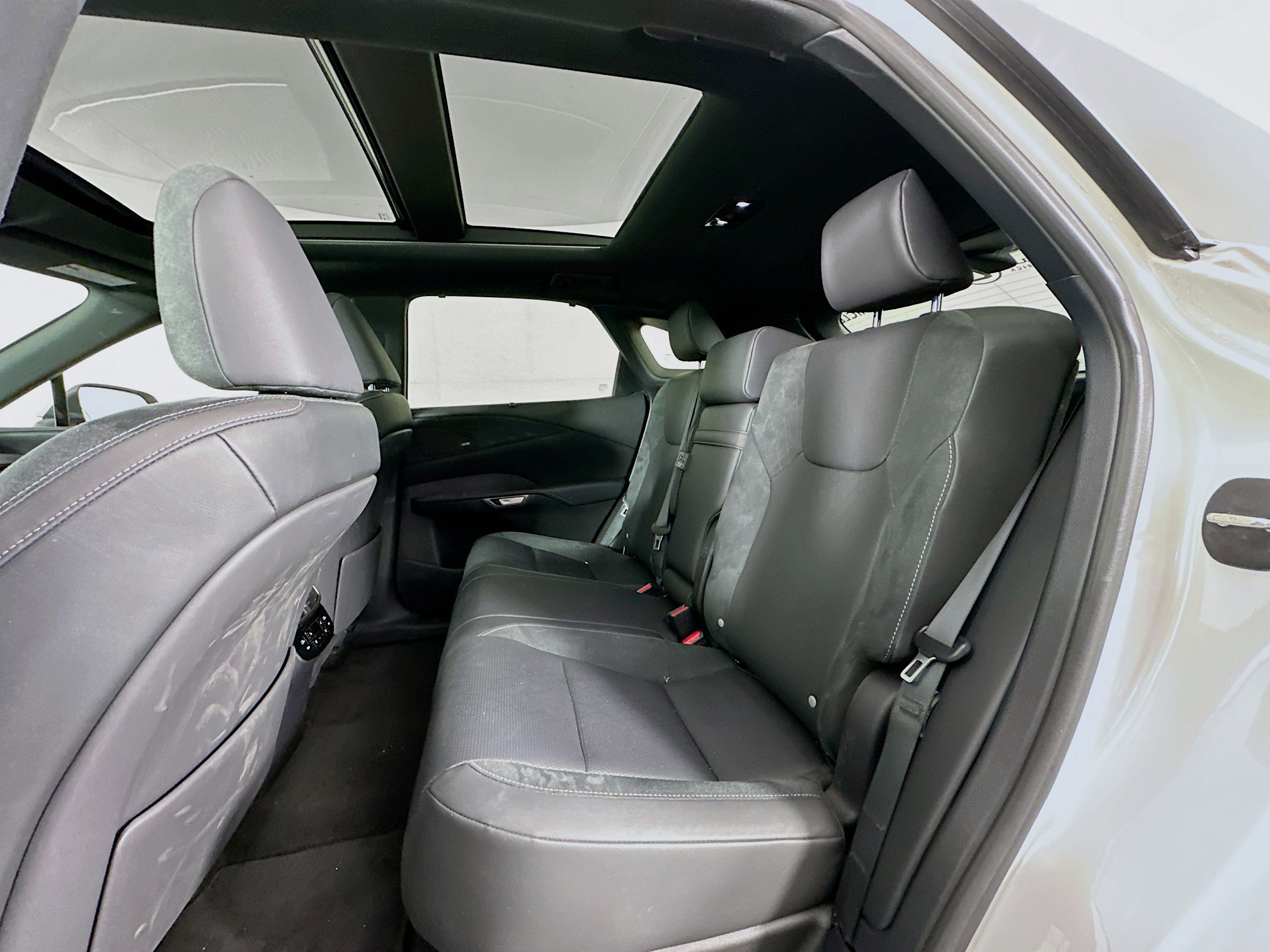 Used 2025 Lexus RX 350 image 26