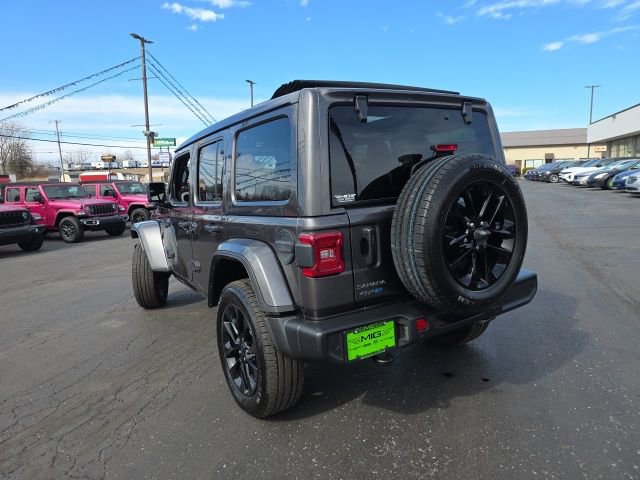 Used 2025 Jeep Wrangler Unlimited Sahara w/ Safety Group AWD/4WD image 6