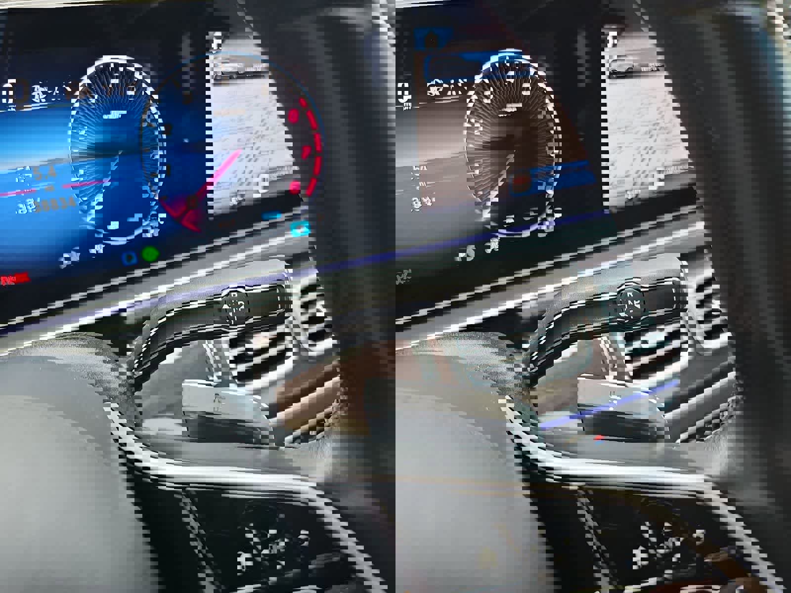 Used 2024 Mercedes-Benz GLS 450 4MATIC image 34