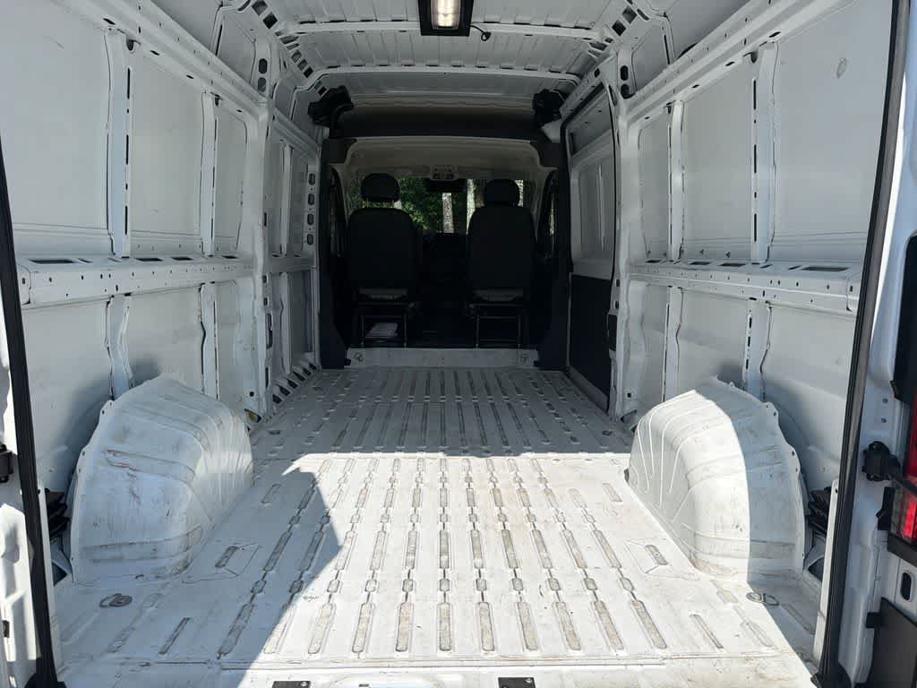 Used 2025 RAM ProMaster 2500 w/ Convenience Group FWD image 16