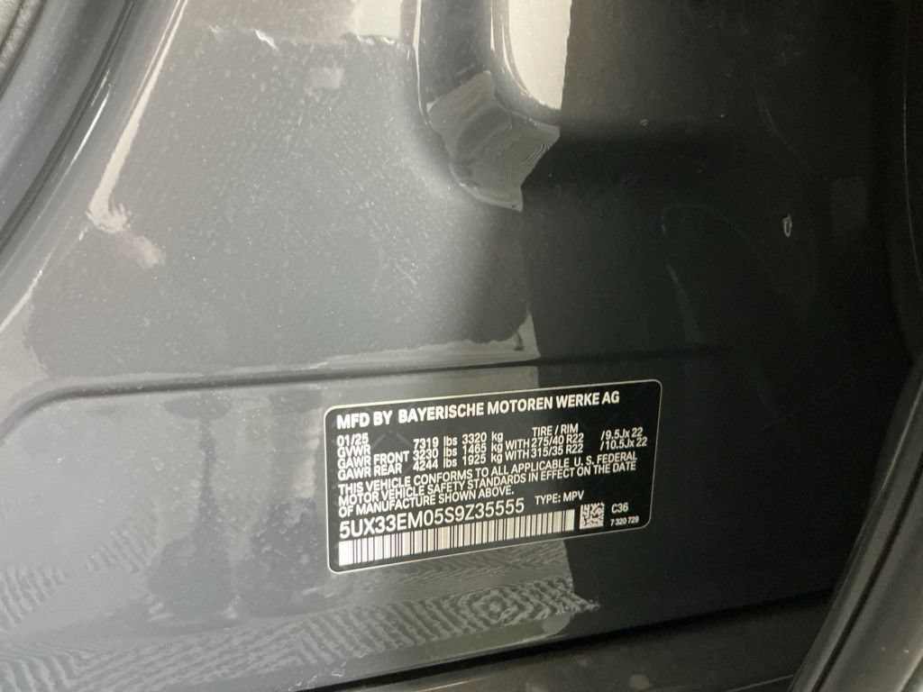 Certified 2025 BMW X7 M60i AWD/4WD image 39