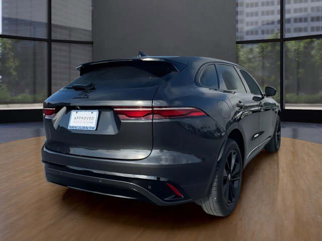 Used 2025 Jaguar F-PACE R-Dynamic S image 8