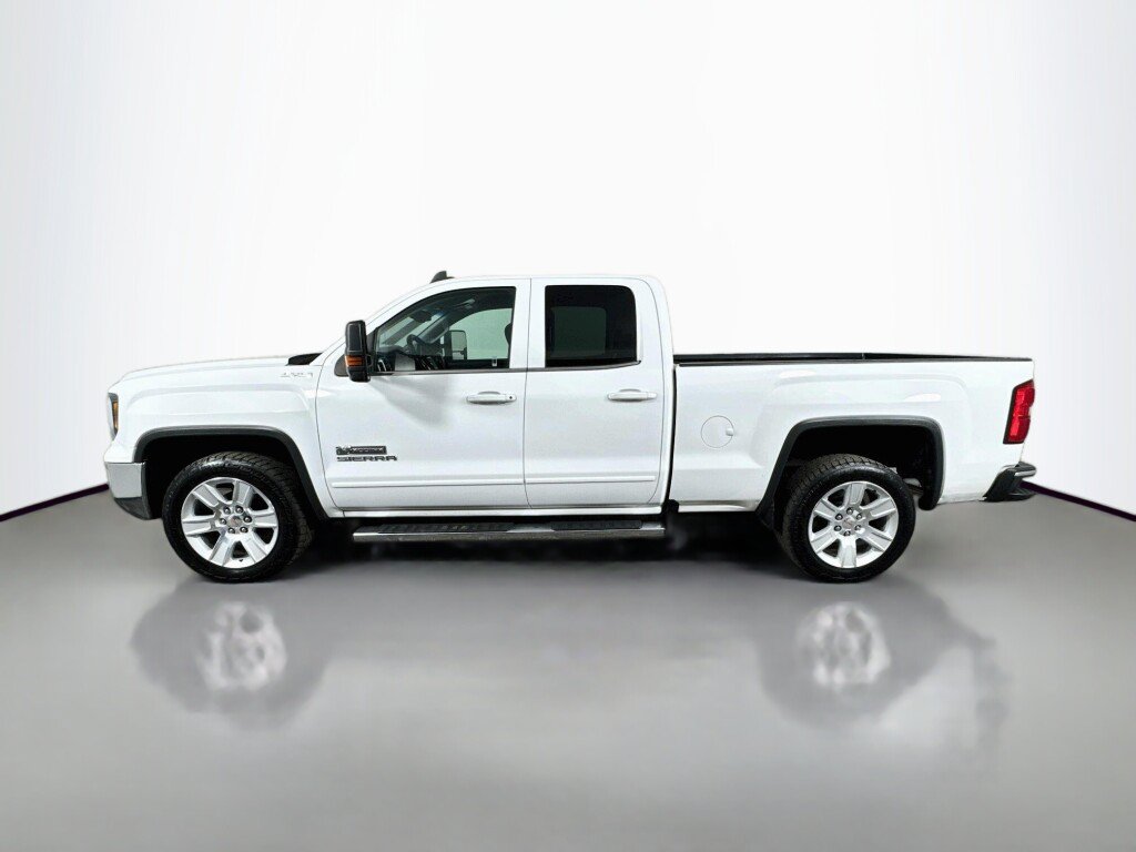 Used 2017 GMC Sierra 1500 SLE w/ Max Trailering Package AWD/4WD image 2