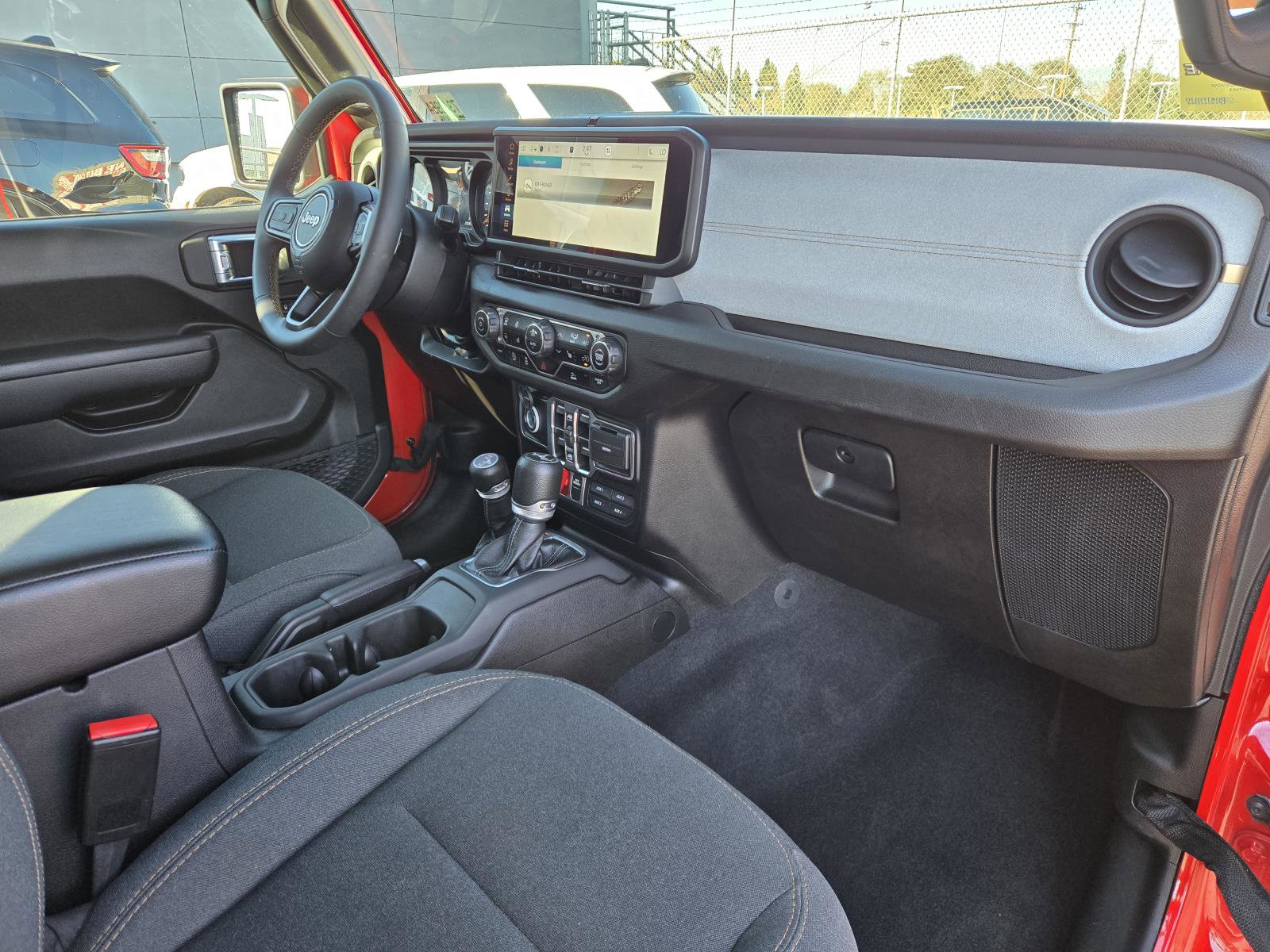 Used 2024 Jeep Wrangler Unlimited Sport image 31