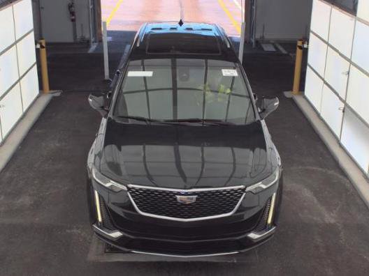 Used 2021 Cadillac XT6 Premium Luxury FWD image 2