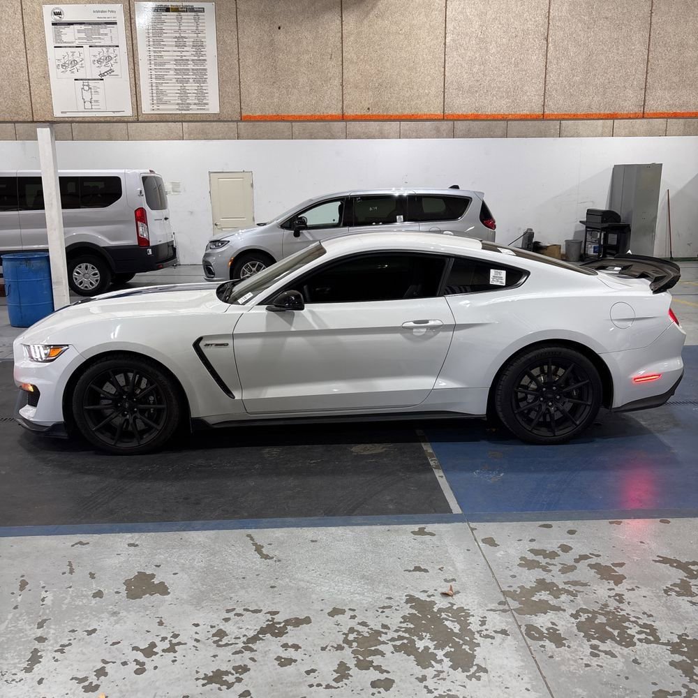 Used 2017 Ford Mustang Shelby GT350 w/ Electronics Package image 4