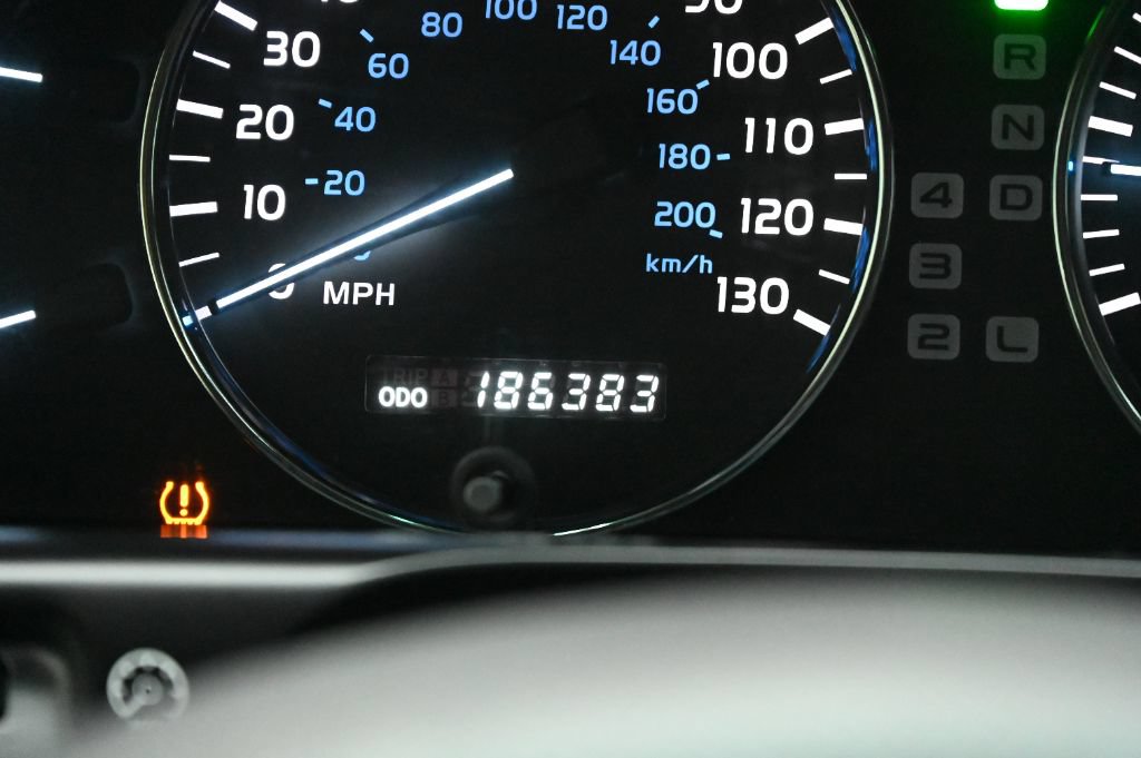 Used 2006 Lexus LX 470 4WD image 30