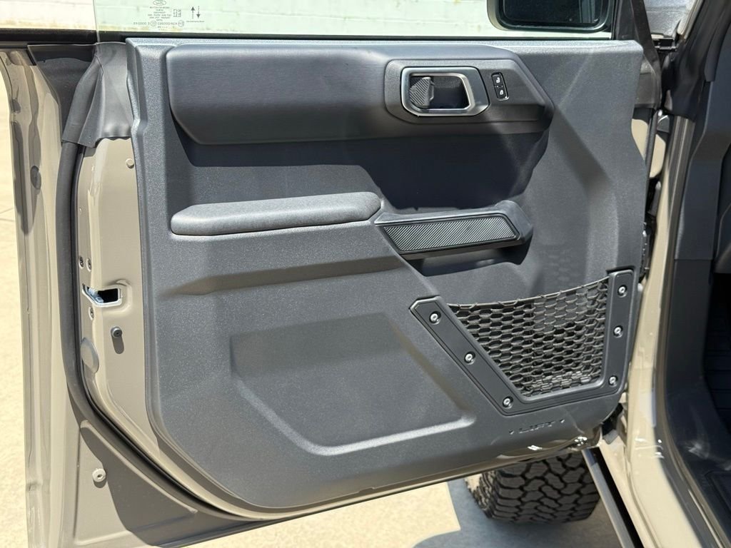 New 2026 Ford Bronco Badlands w/ Sasquatch Package AWD/4WD image 14