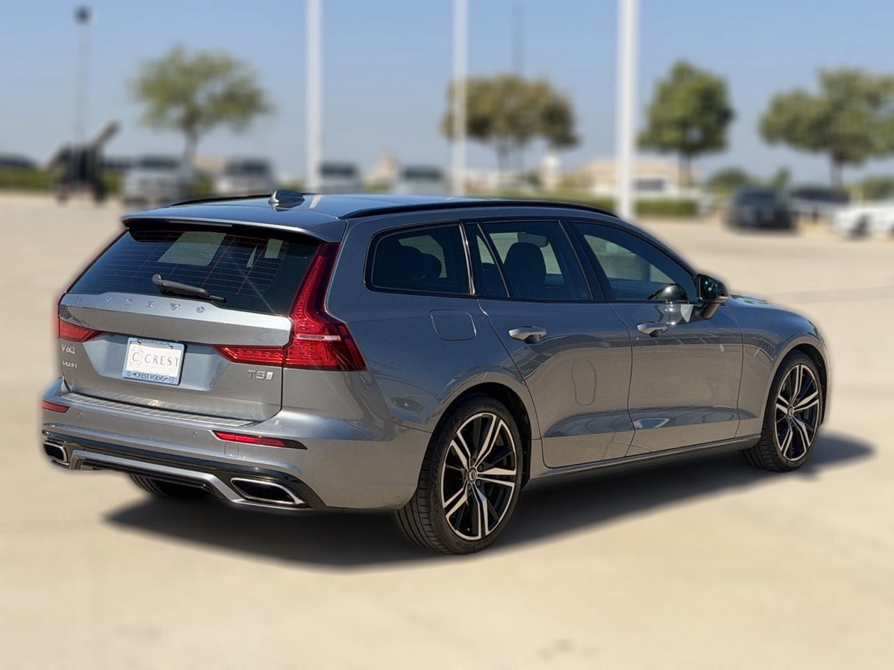 Used 2020 Volvo V60 T6 R-Design FWD image 6