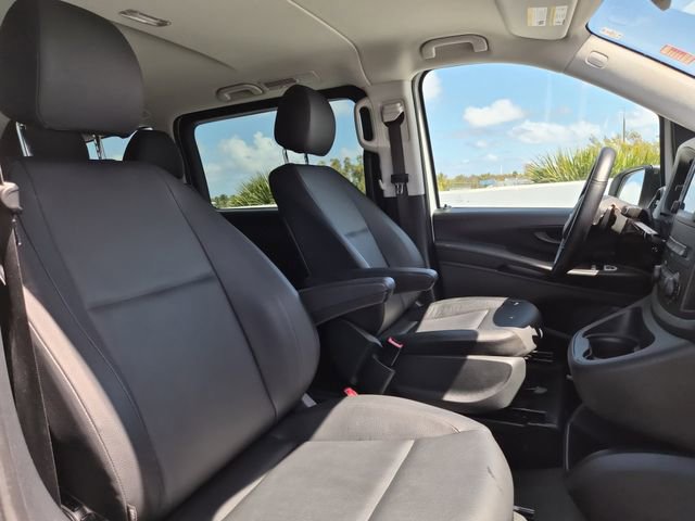 Used 2023 Mercedes-Benz Metris Passenger image 19