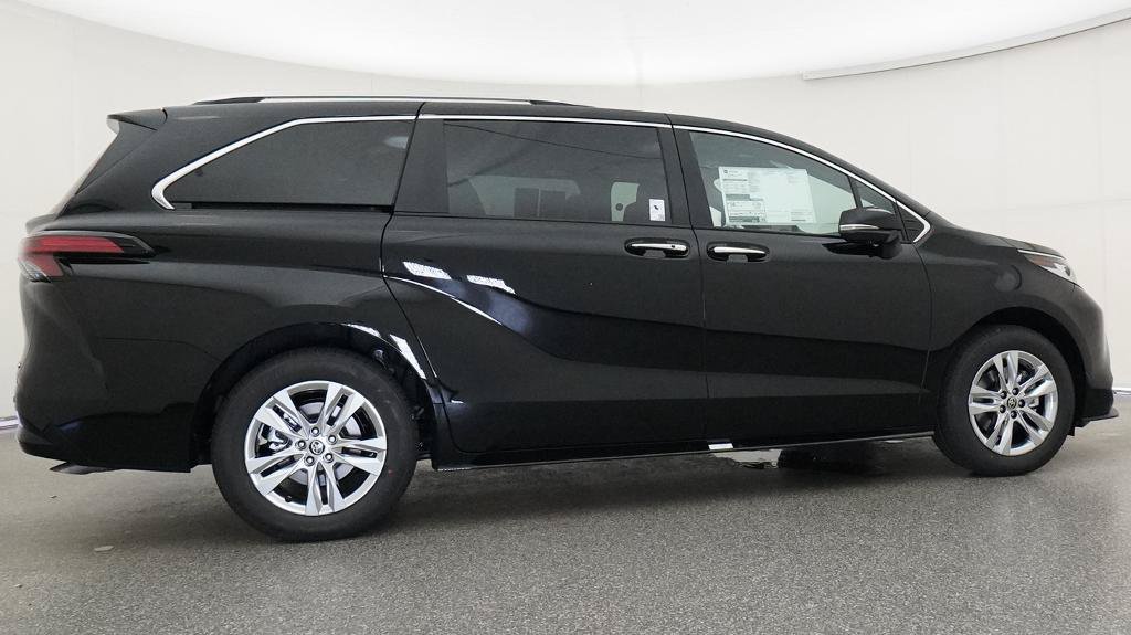 New 2026 Toyota Sienna Limited FWD image 44