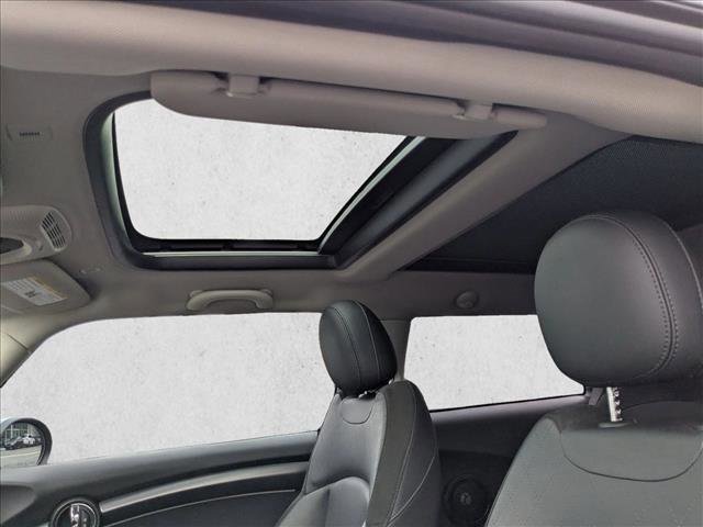 Used 2023 MINI Cooper SE image 17