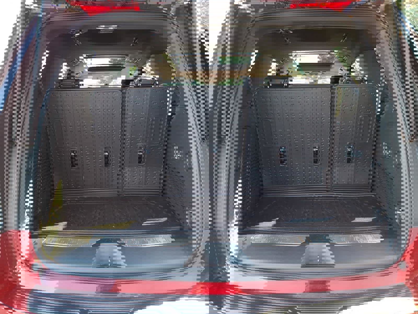 Certified 2025 Chevrolet Tahoe Premier image 31