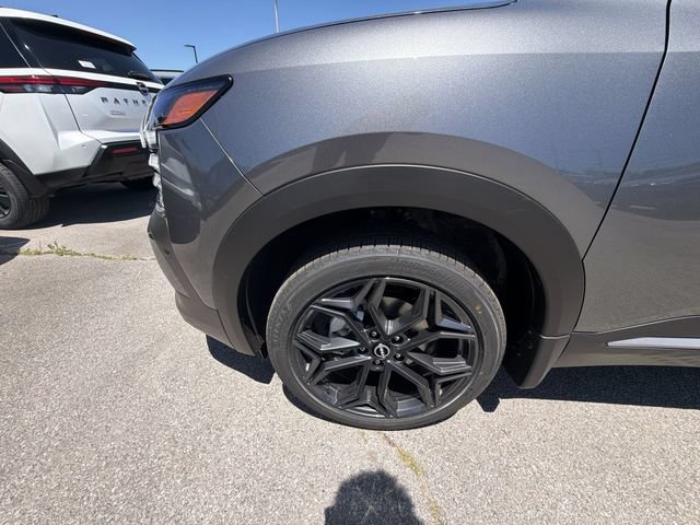 New 2026 Nissan Kicks SR AWD/4WD image 10