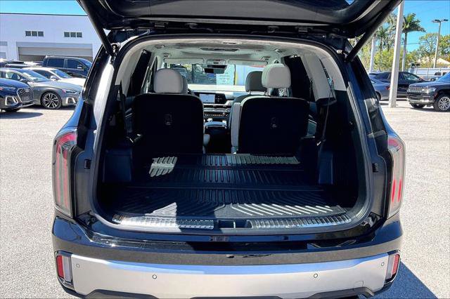 Used 2024 Kia Telluride SX Prestige w/ Towing Package image 15