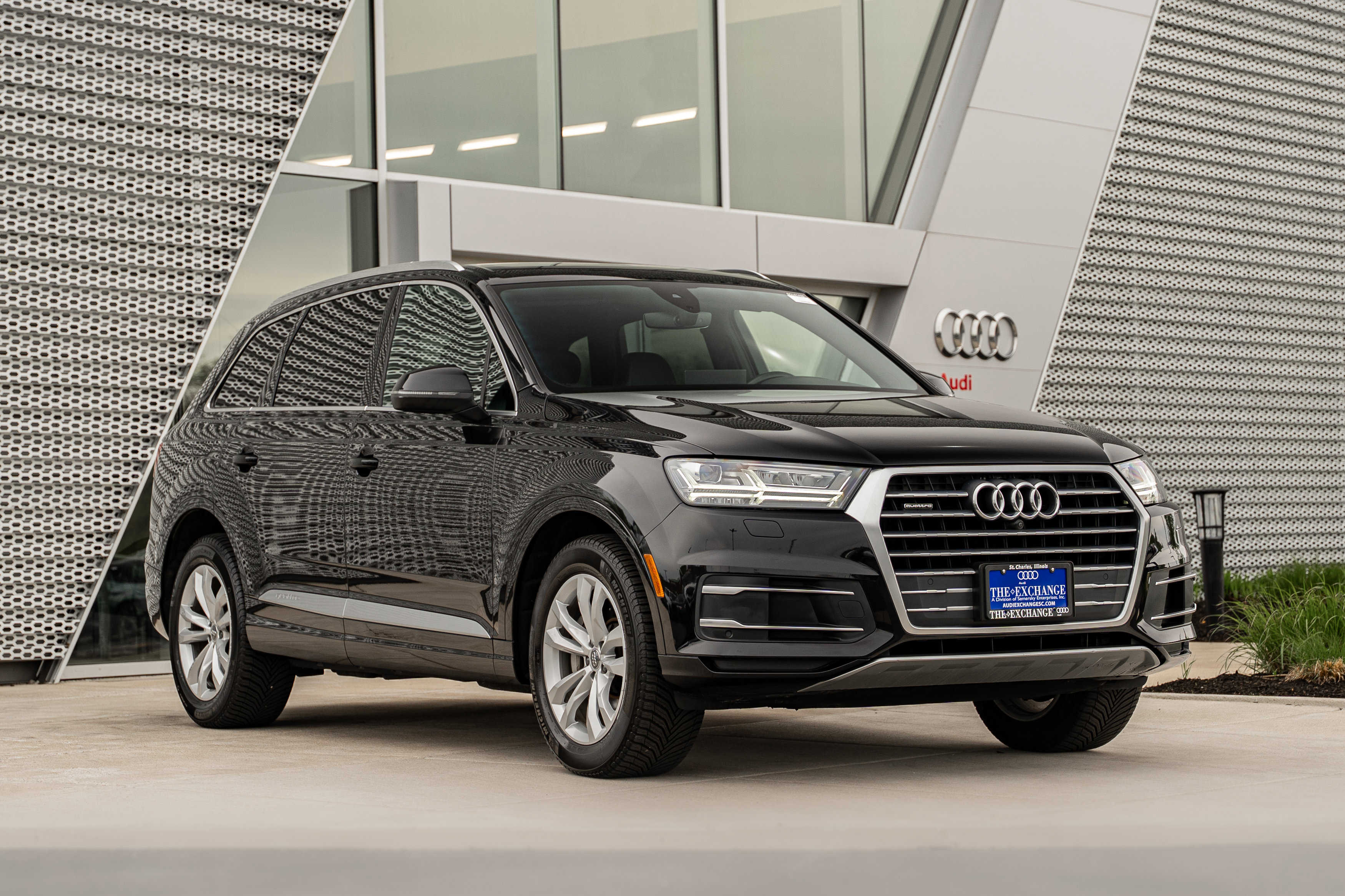 Used 2019 Audi Q7 2.0T Premium Plus w/ Premium Plus Package AWD/4WD image 1