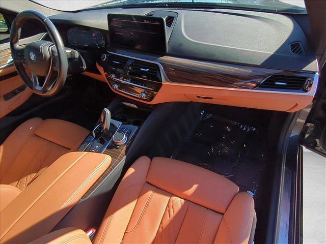 Used 2021 BMW 530e image 22