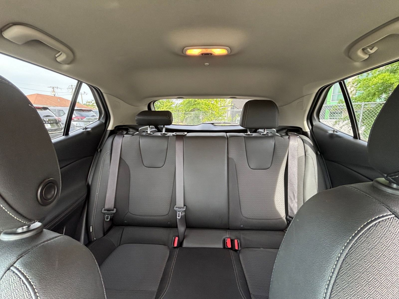 Used 2025 Buick Encore GX Preferred FWD image 37